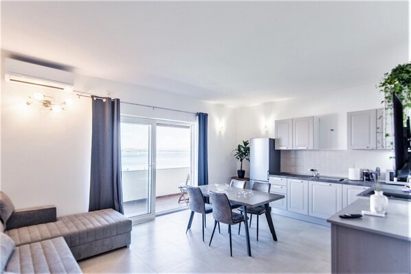 Interior - Apartment with a Sea View (Tkon)