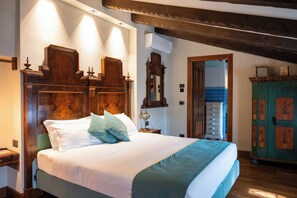 Chambre Deluxe, vue fleuve | Coffres-forts dans les chambres, décoration personnalisée