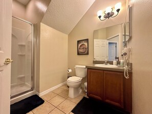 Bathroom - Grand Compass 3BR Townhouse near Disney (Kissimmee)