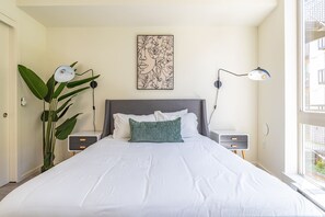 2 عدّة غرف نوم وسرير سفر وواي فاي مجانًا