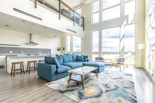 2BR | Gym | Mercer Island | Sophari Isle D