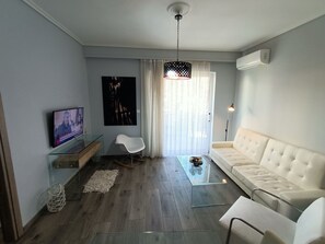 Comfort apartman, erkély | Nappali | Okostévé