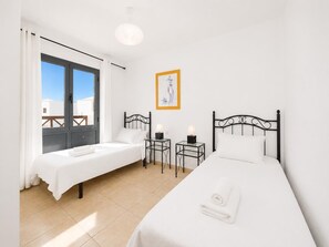 3 bedrooms, iron/ironing board, WiFi, bed sheets - Villa Verol - Three Bedroom Villa, Sleeps 7 (Playa Blanca)