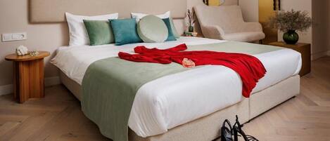 2 bedrooms, bed sheets