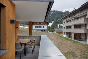 Outdoor dining - 59212 Bartgeier 212 T (Gargellen)