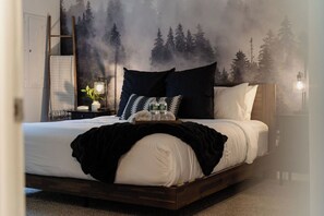 4 chambres, bureau, fer et planche à repasser, lit parapluie