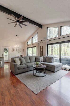 TV connectée, cheminée