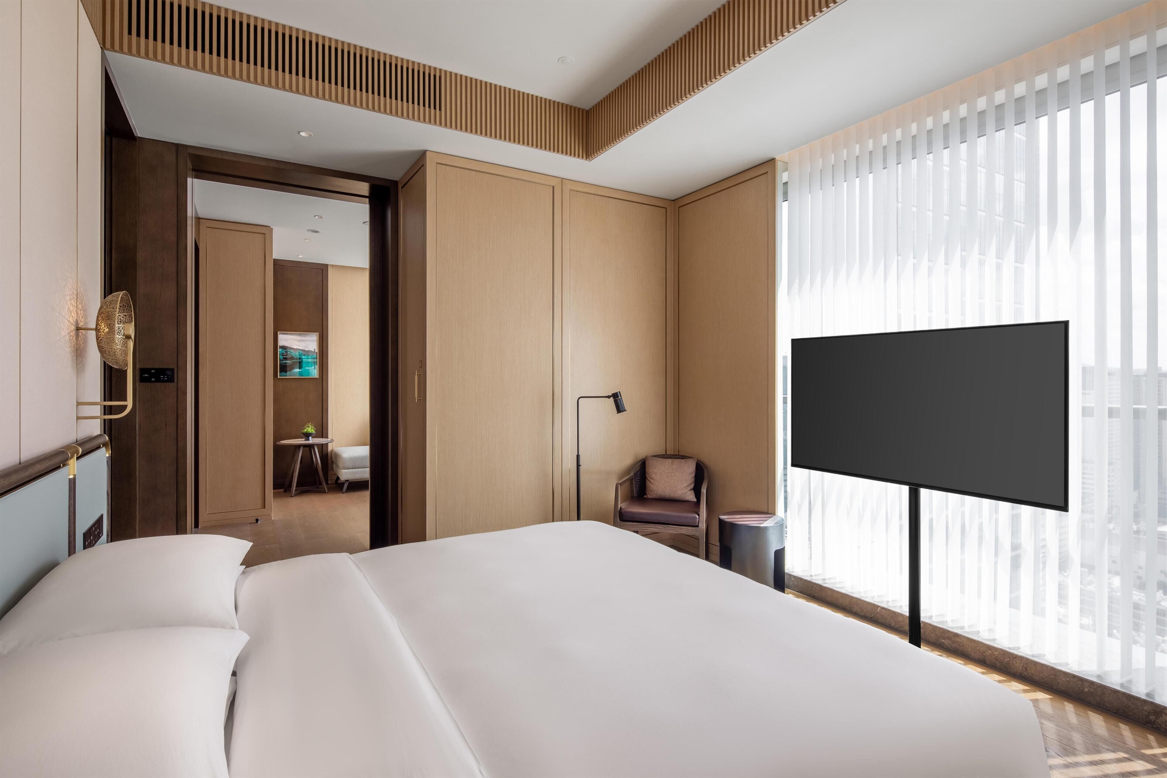 Chambre Premium, 1 très grand lit | Minibar, coffres-forts dans les chambres, rideaux occultants
