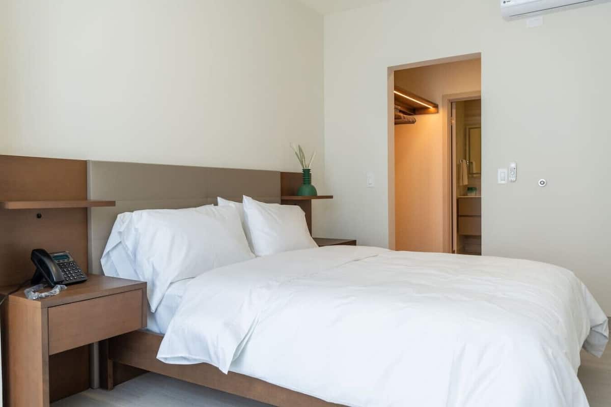 Literie de qualité supérieure, coffres-forts dans les chambres