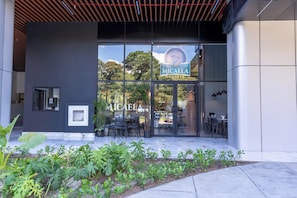 Restaurant - Arcadia Condo Suites (Panama City)