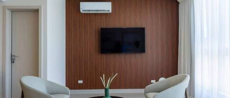 Comfort Apartment, City View | Living area