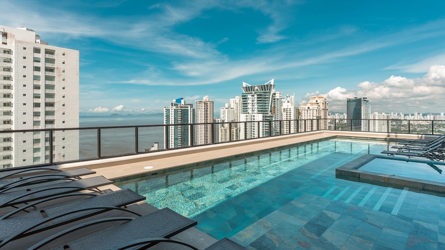 Arcadia Condo Suites