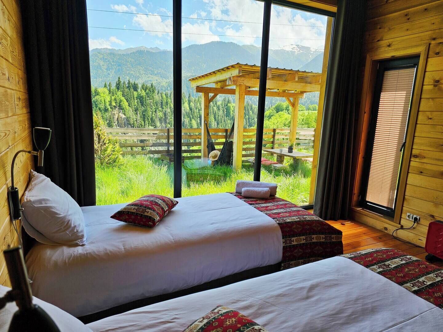 2 slaapkamers, een strijkplank/strijkijzer, wifi, beddengoed