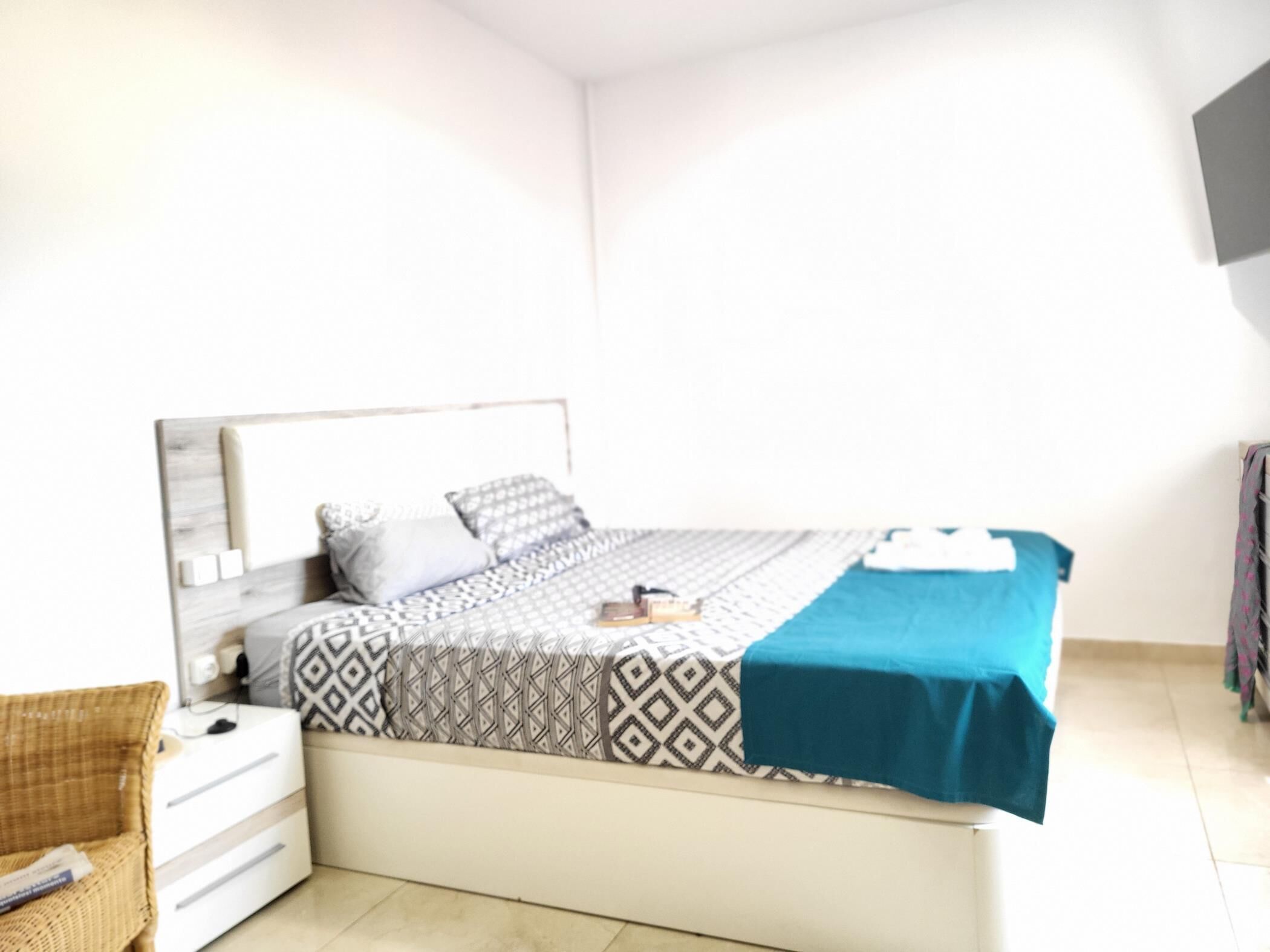 Accès Internet, draps fournis