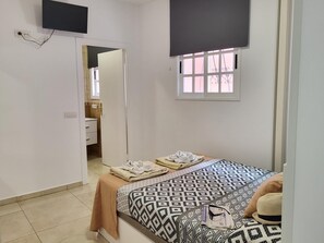 1 bedroom, WiFi, bed sheets