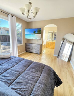 3 bedrooms, iron/ironing board, WiFi, bed sheets