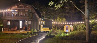 Luxury Forest Retreat: Outdoor Sauna & Plunge Tubs