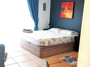 Fer et planche à repasser, Wi-Fi, draps fournis