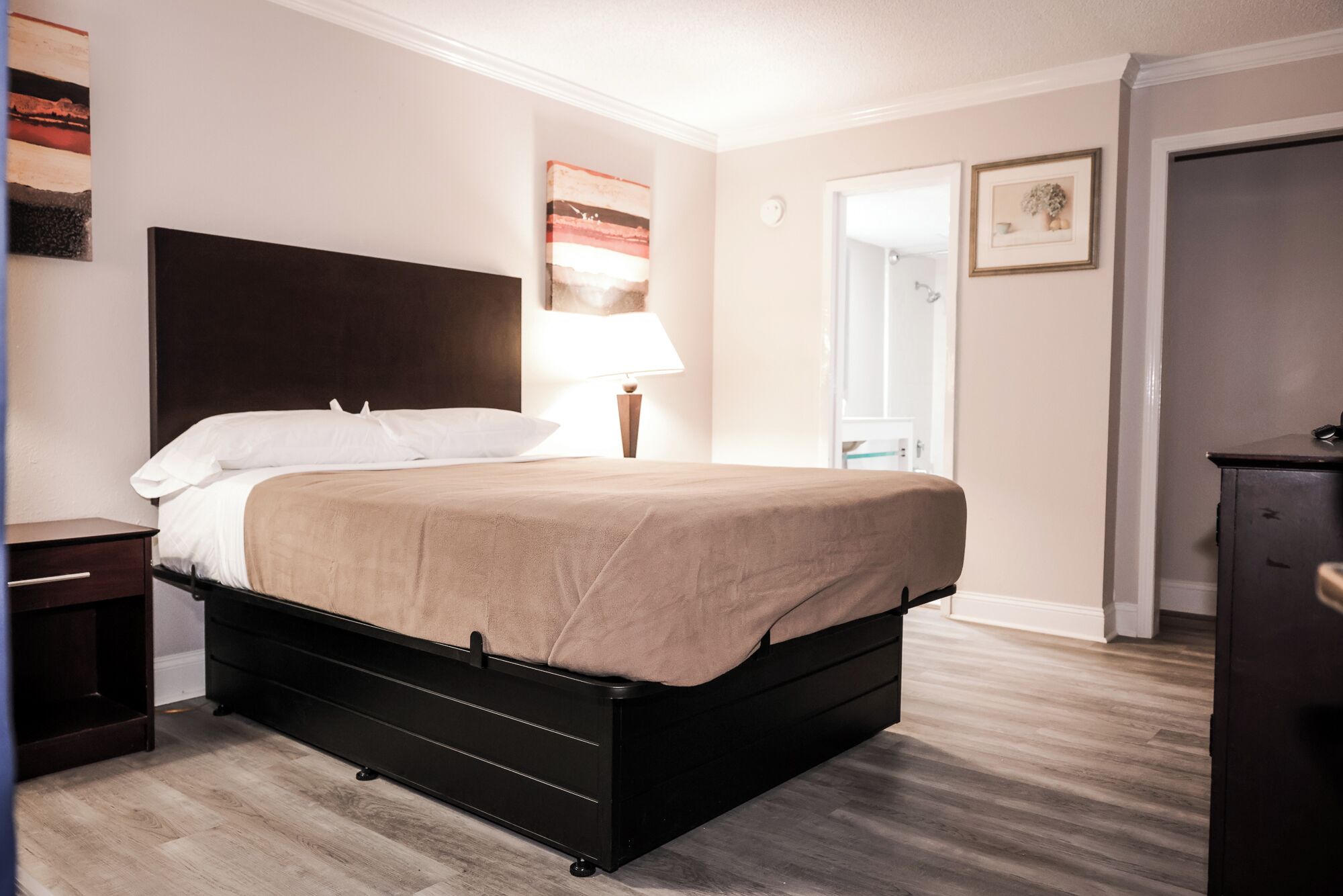 Desk, iron/ironing board, free WiFi, bed sheets