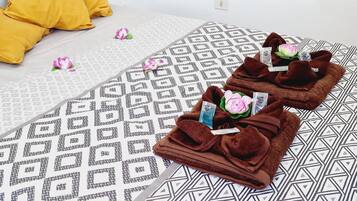 3 chambres, Wi-Fi, draps fournis