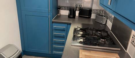 Apartment | Private kitchen | Fridge, microwave, oven, stovetop