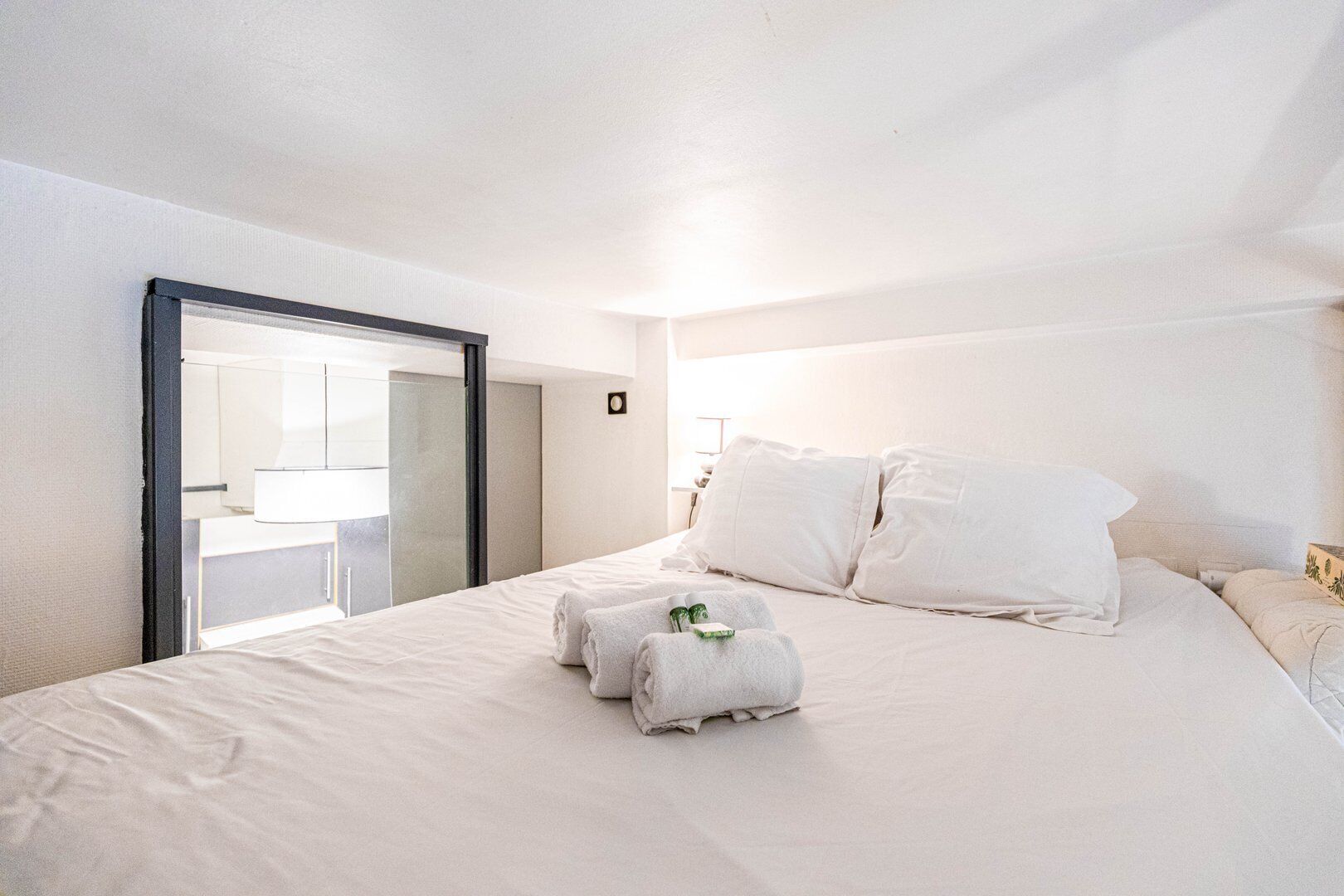 Desk, iron/ironing board, internet, bed sheets