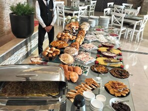 Food and drink - Grand Plaza Hotel (Kirdasah)
