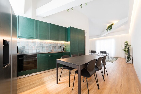 Fridge, microwave, oven, dishwasher