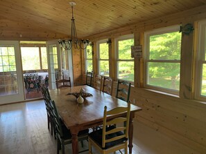 Dining - Big Rideau Lake Waterfront Cottage with pristine beach! (Portland)
