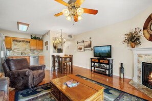 Smart TV, fireplace - 1 BR | City View | Whispering Pines Resort | Walk-in Shower (Pigeon Forge)