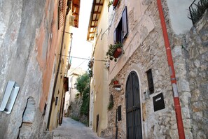 House, 1 Bedroom, Smoking, Fireplace | Exterior - Il Giardino dei Limoni Casa nel Borgo (Formia)