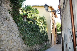 House, 1 Bedroom, Smoking, Fireplace | Exterior - Il Giardino dei Limoni Casa nel Borgo (Formia)