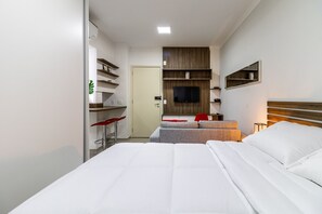 1 chambre, fer et planche Ă repasser, Wi-Fi gratuit, draps fournis