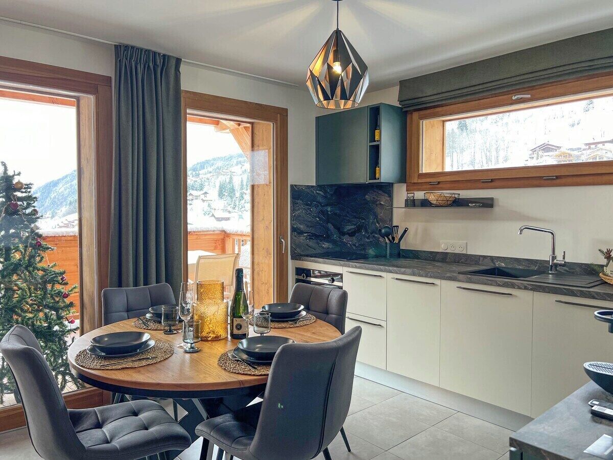 Four, cafetière/bouilloire, grille-pain