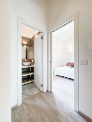 2 habitaciones, sistema de insonorización, wifi y ropa de cama 