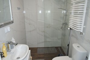Shower, towels