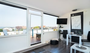 TV, DVD player, stereo - Fewo Kassiopeia I mit Meerblick (Laboe)
