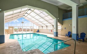 Indoor pool - Oceanfront Delight - Indoor Pool, Sleeps 4 (North Myrtle Beach)