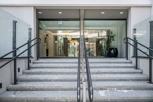 Studios Rio Branco by Viva - Prédio moderno, aptos com cama king-size no centro de Floripa