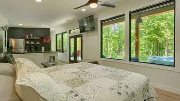 1 bedroom, WiFi (free), bed sheets