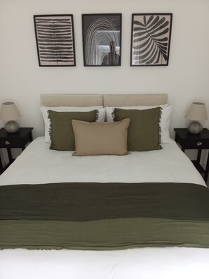 3 habitaciones, tabla de planchar con plancha y wifi gratis
