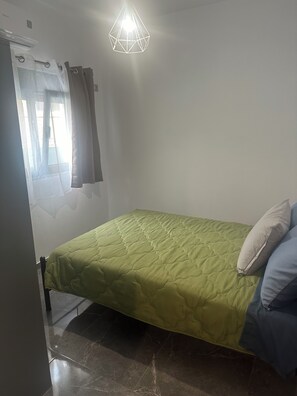 單棟房屋, 2 間臥室, 廚房, 花園 | 2 間睡房、書桌、手提電腦工作空間、隔音