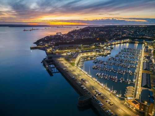 Beach Haven Hideout - 2 Bedroom - Milford Haven
