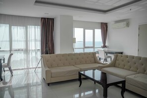 Appartement Supérieur, 2 chambres, vue mer | Coin séjour