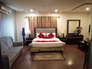 Luxury Suite | Free WiFi - Hotel Javson (Sialkot)