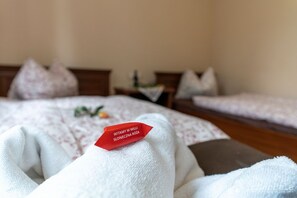 1 bedroom, bed sheets - Zimmer in der Mitte Szklarska Poreba (Szklarska Poręba)