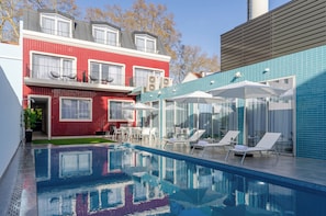 Front of property - 2M BOUTIQUE HOTEL (Montijo)