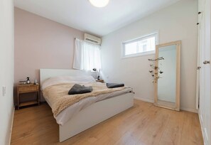 1 habitación, wifi y ropa de cama