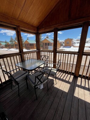 屋外ダイニングエリア