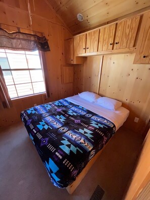 1 bedroom, internet, bed sheets